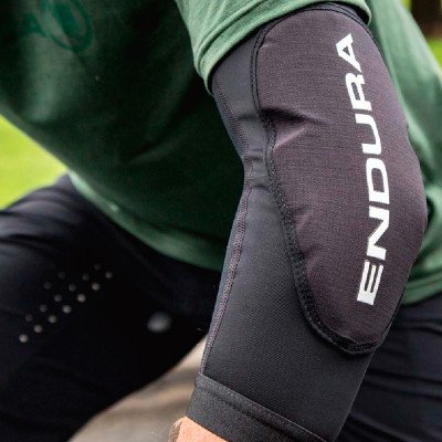 Защита локтя Endura SingleTrack Lite Защита локтя Endura SingleTrack Lite