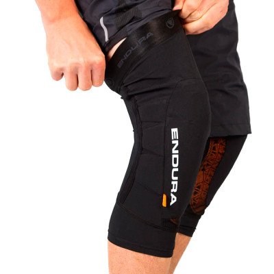 Защита колена Endura MT500 D3O Ghost Knee Pad Защита колена Endura MT500 D3O Ghost Knee Pad