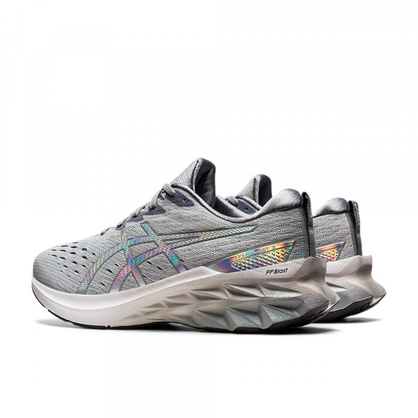 Кроссовки беговые мужские Asics NOVABLAST 2 PLATINUM