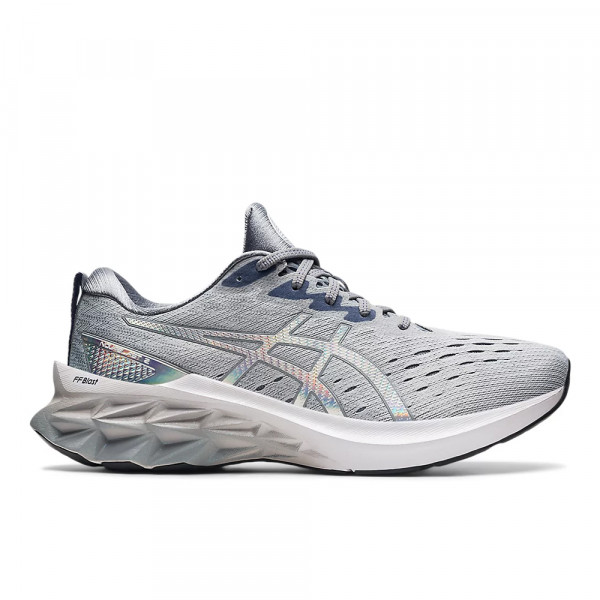 Кроссовки беговые мужские Asics NOVABLAST 2 PLATINUM