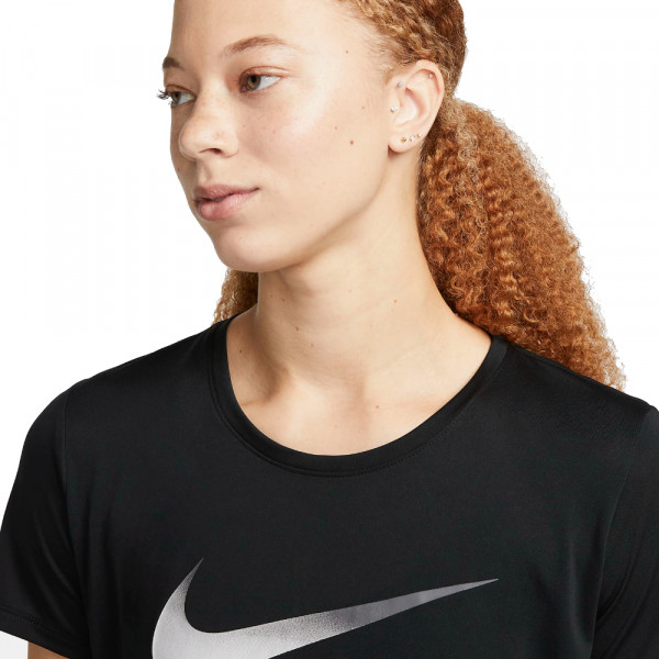 Футболка женская Nike Dri-FIT One чёрная