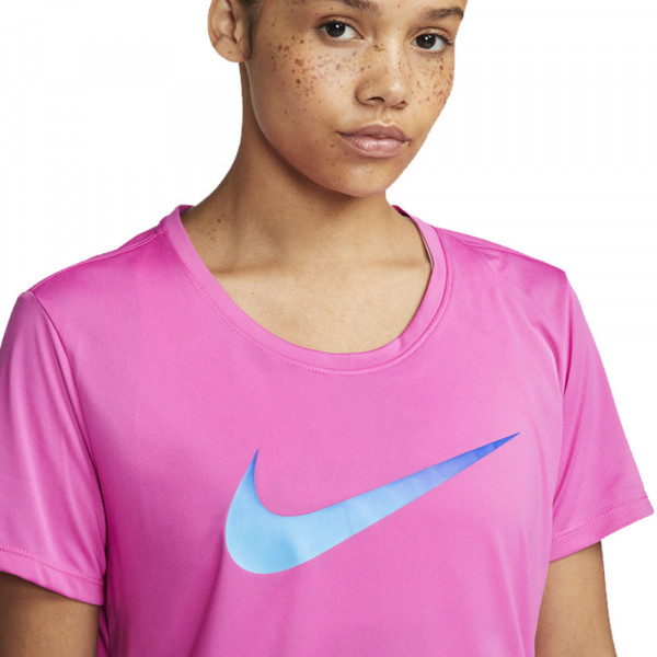 Футболка женская Nike Dri-FIT One розовая