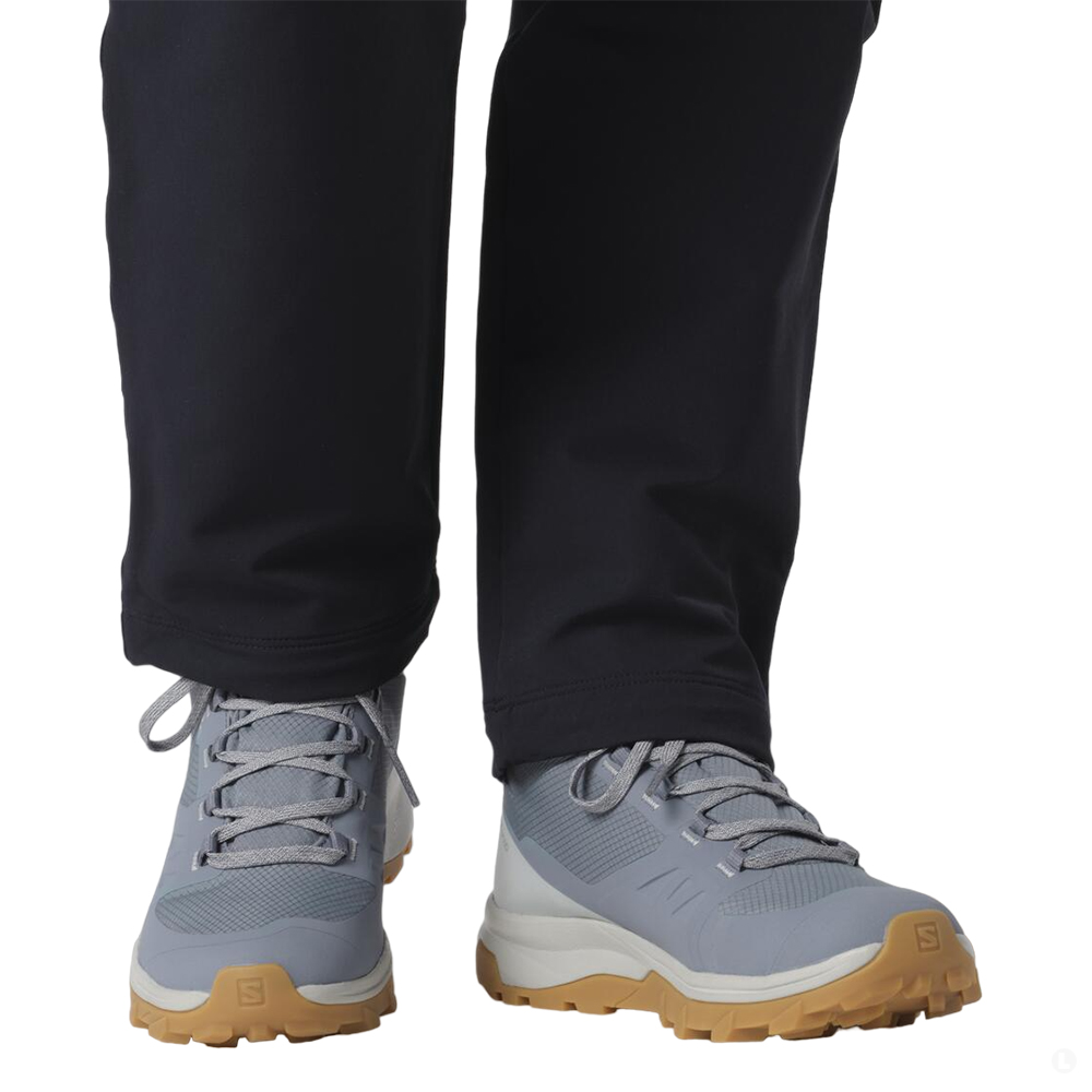 Зимние треккинговые ботинки женские Salomon Outsnap cswp