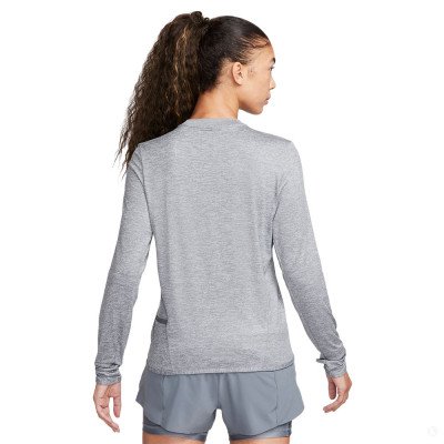 Лонгслив женский Nike Swift Element UV crw top Лонгслив женский Nike Swift Element UV crw top