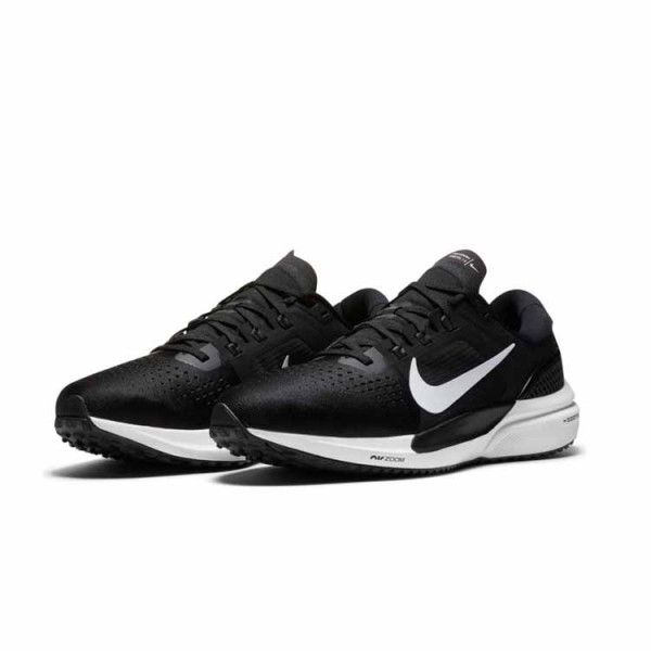 Кроссовки беговые Nike Air Zoom Vomero 15