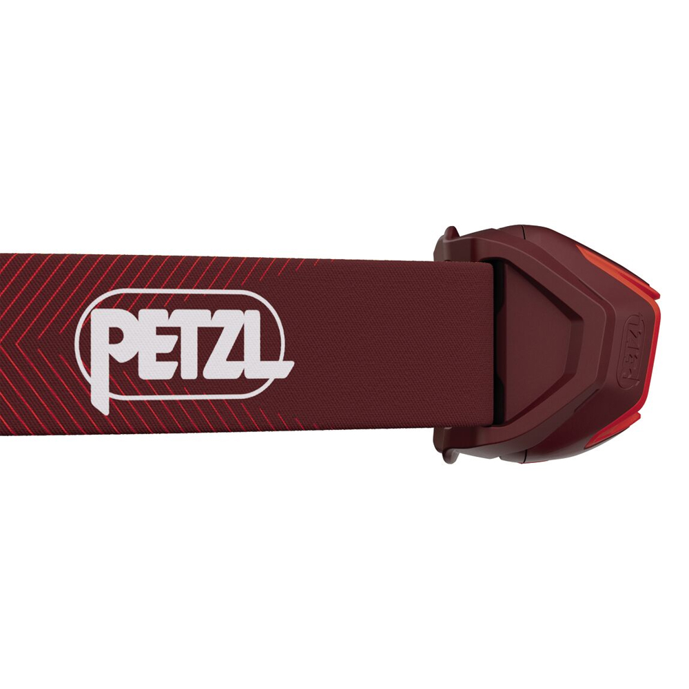 Налобный фонарь Petzl Actik Core 