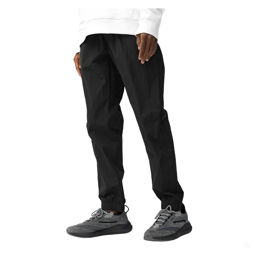 Спортивные брюки мужские 4F Sportstyle черные Спортивные брюки мужские 4F Sportstyle черные