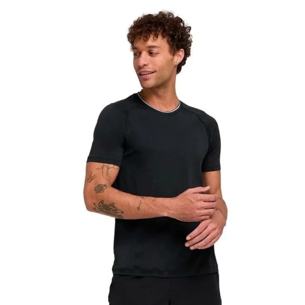 Футболка мужская Wilson Team Seamless Crew Футболка мужская Wilson Team Seamless Crew