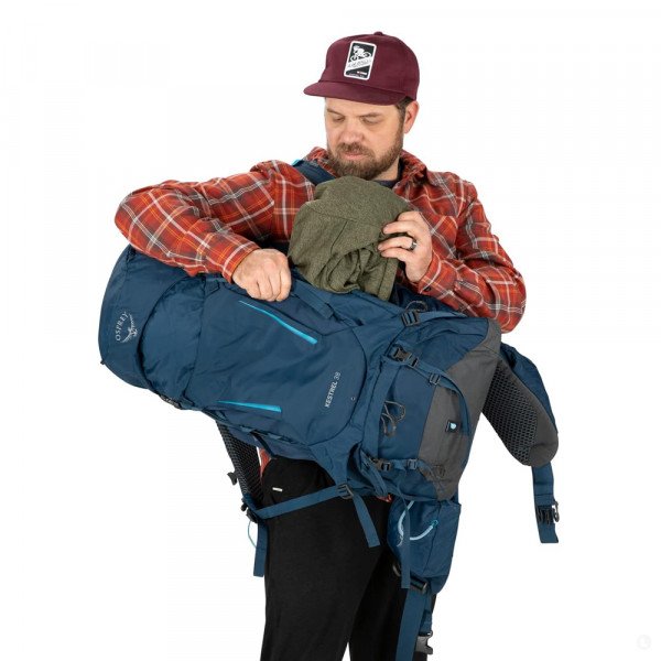 Походный рюкзак Osprey Kestrel 38 S-M черный Походный рюкзак Osprey Kestrel 38 S-M черный