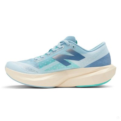 Кроссовки беговые женские New Balance FuelCell Rebel v4  Кроссовки беговые женские New Balance FuelCell Rebel v4