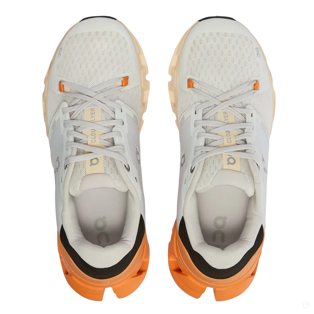 Кроссовки для бега женские On Cloudflyer 4 