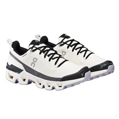 Кроссовки для бега женские On Cloudwander Waterproof 1 Кроссовки для бега женские On Cloudwander Waterproof 1