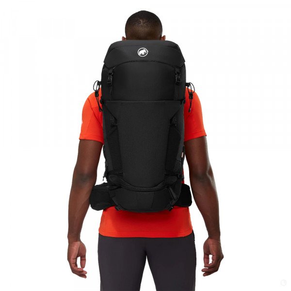 Походный рюкзак Mammut Lithium 40 черный