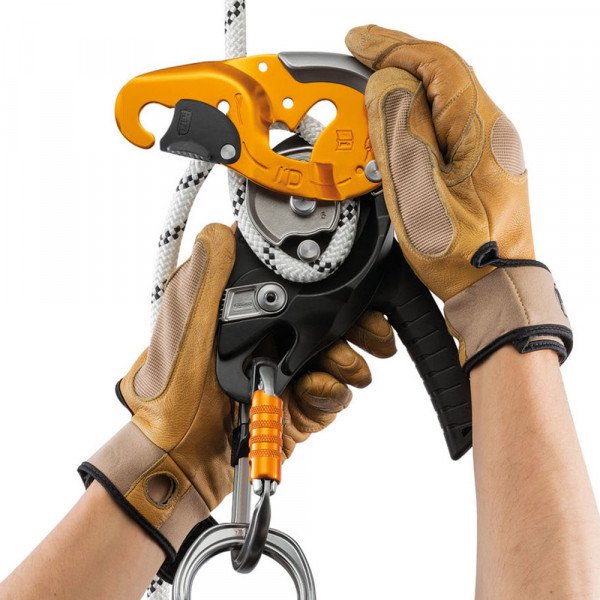Спусковое устройство Petzl Descender I 'D S 