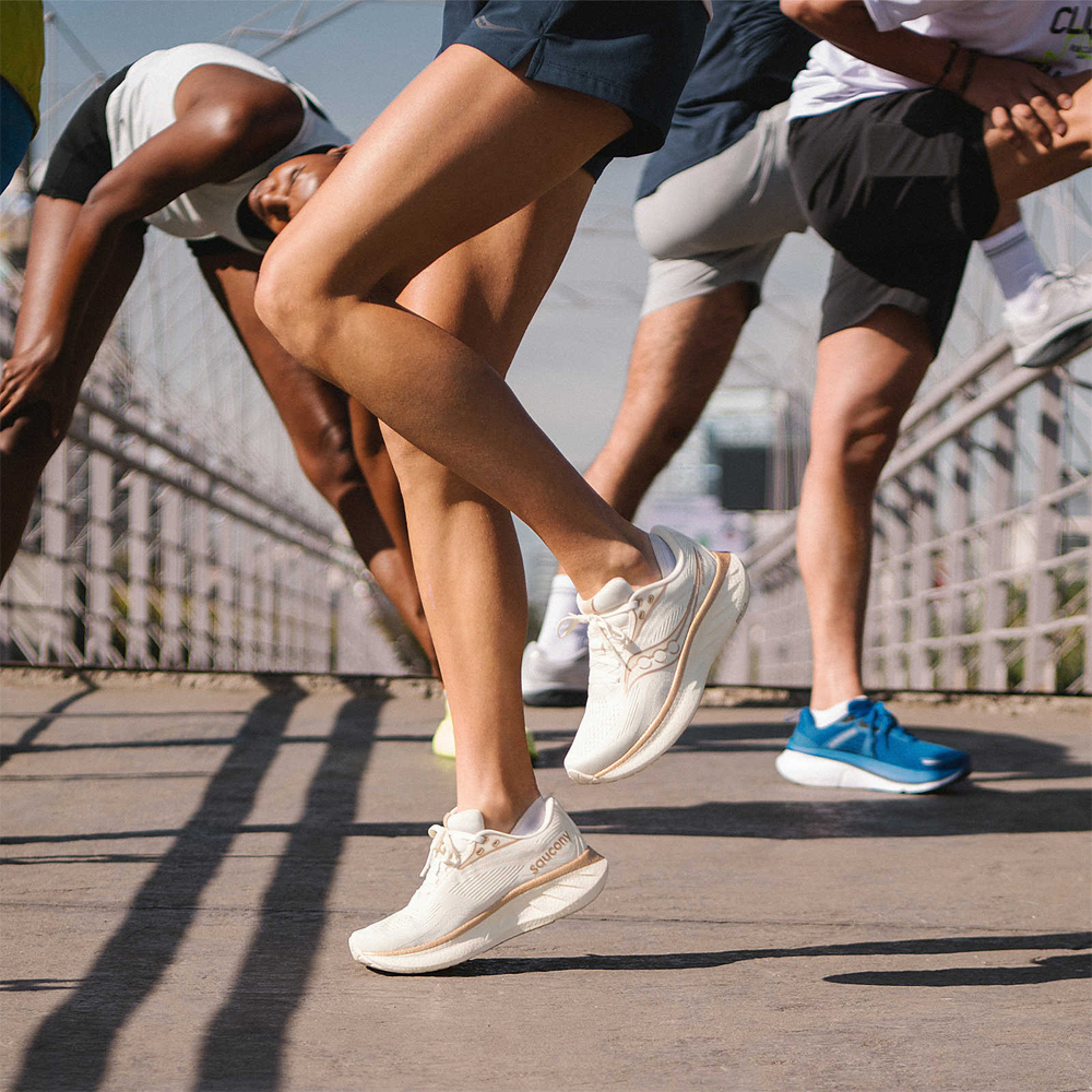 Кроссовки беговые женские Saucony Ride 18