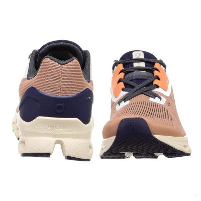 Кроссовки для бега женские On Cloudstratus 2 Кроссовки для бега женские On Cloudstratus 2