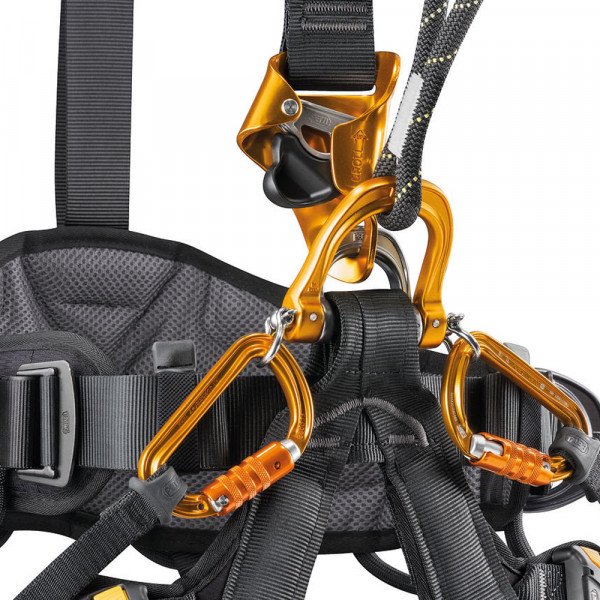 Страховочная обвязка Petzl Astro Bod Fast Int S2 