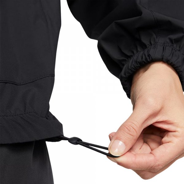 Легкая куртка женская Nike Swift sf jkt 