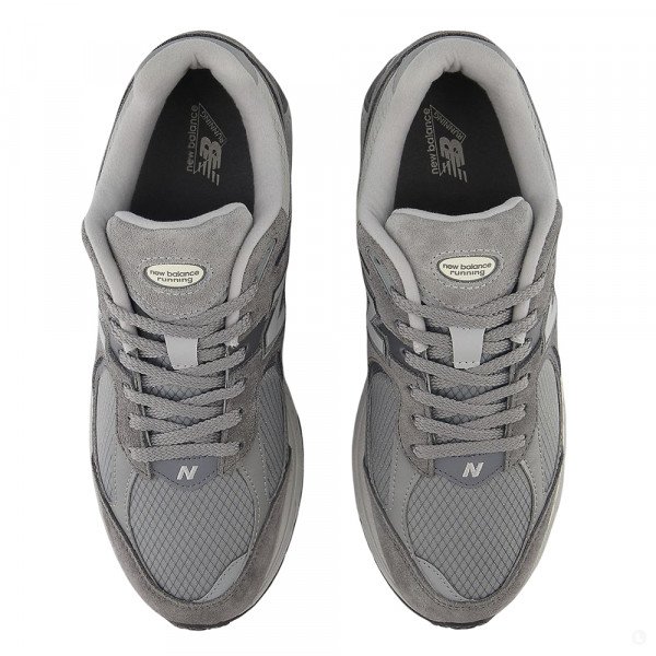 Кроссовки повседневные мужские New Balance 2002