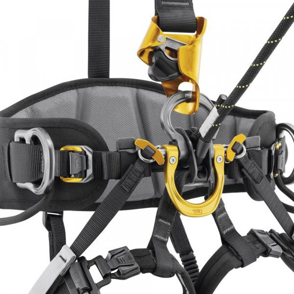 Страховочная обвязка Petzl Harness Astro