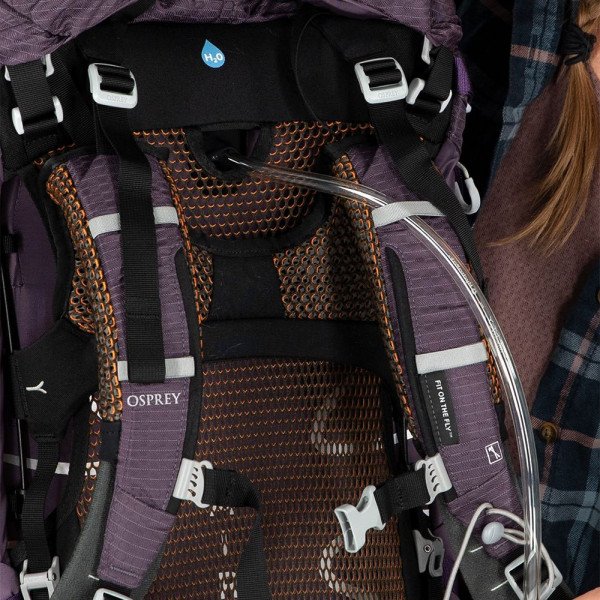 Рюкзак туристический Osprey Aura AG 50 XS-S фиолетовый