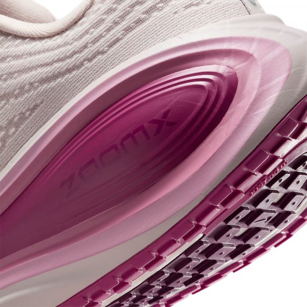Кроссовки для бега женские Nike Vomero plus 