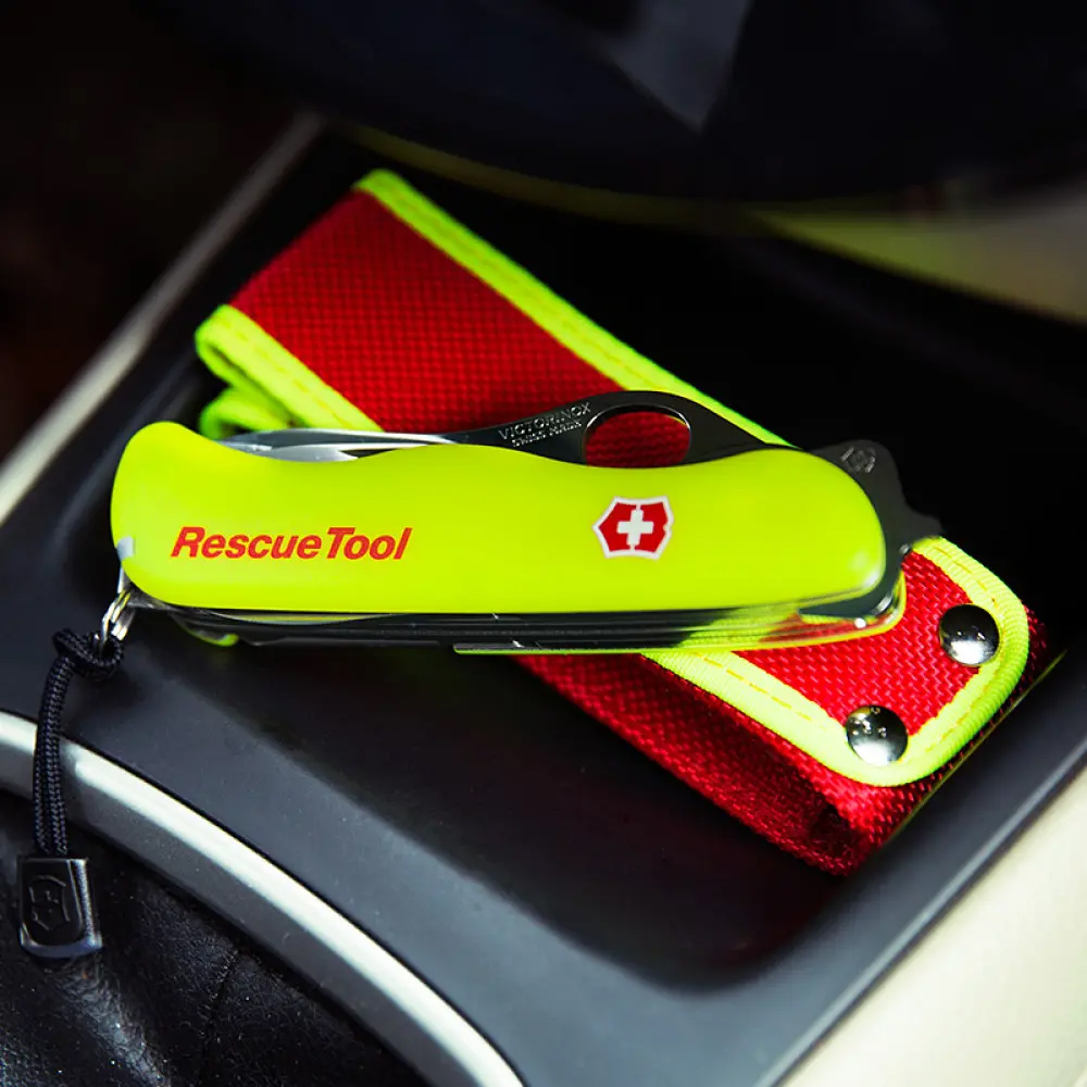 Нож - мультитул Victorinox Rescue Tool (15 функций)