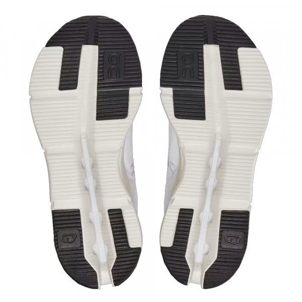 Повседневные кроссовки женские On Cloudnova Form 1 