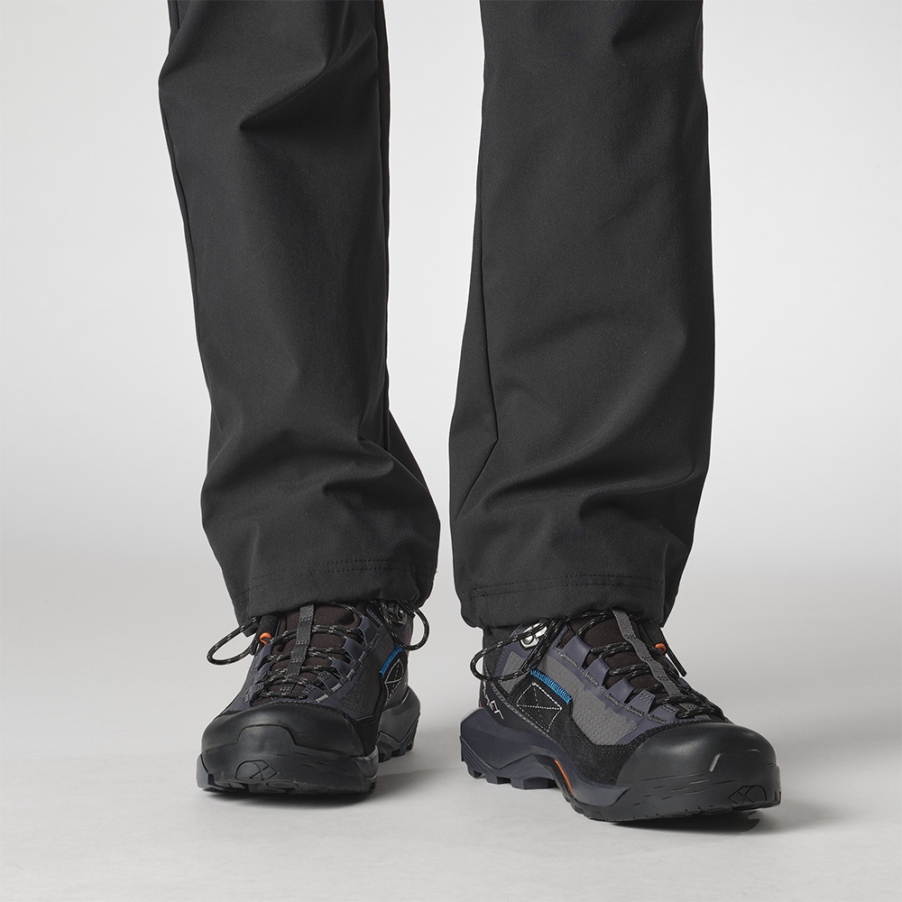 Треккинговые утепленные ботинки женские Salomon X Ultra Alpine Mid GTX 